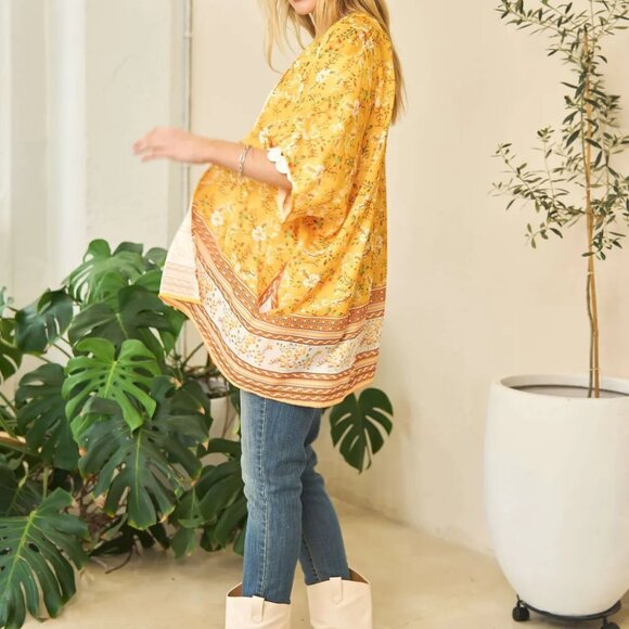 Davi & Dani Floral Printed Short Sleeve Loose Fit Kimono Cover Up - Picture 10 of 10